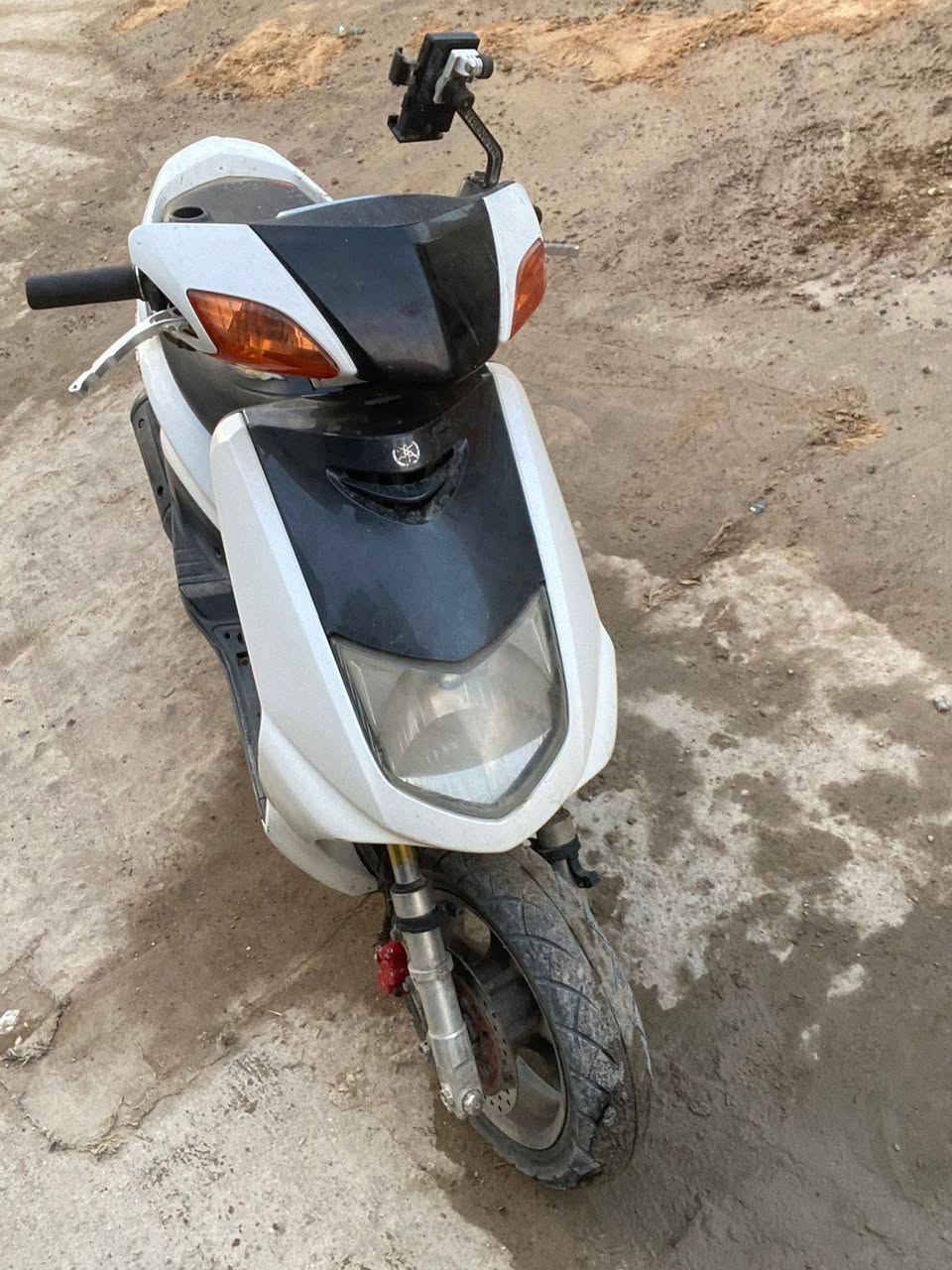 سلام عليكم دراجه سكنس كوري 140 خير من الله مبدل بيها بس زنجيل ما مفتوحه عده زنجيل نقصها جاملغ كدام السعر550وبيها مجال قليل الاستفسار***********
