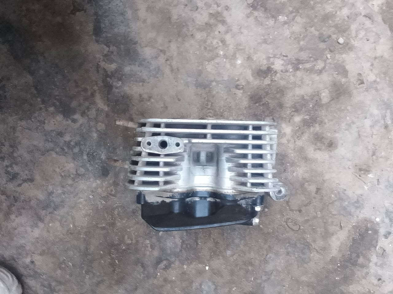 سلام عليكم للبيع كور نضيف بلادي نضافه 90/100 ولفات بلاديه مابدلات مال 5كير سعر 20 رقم***********بي واتسآب او اتصآل
