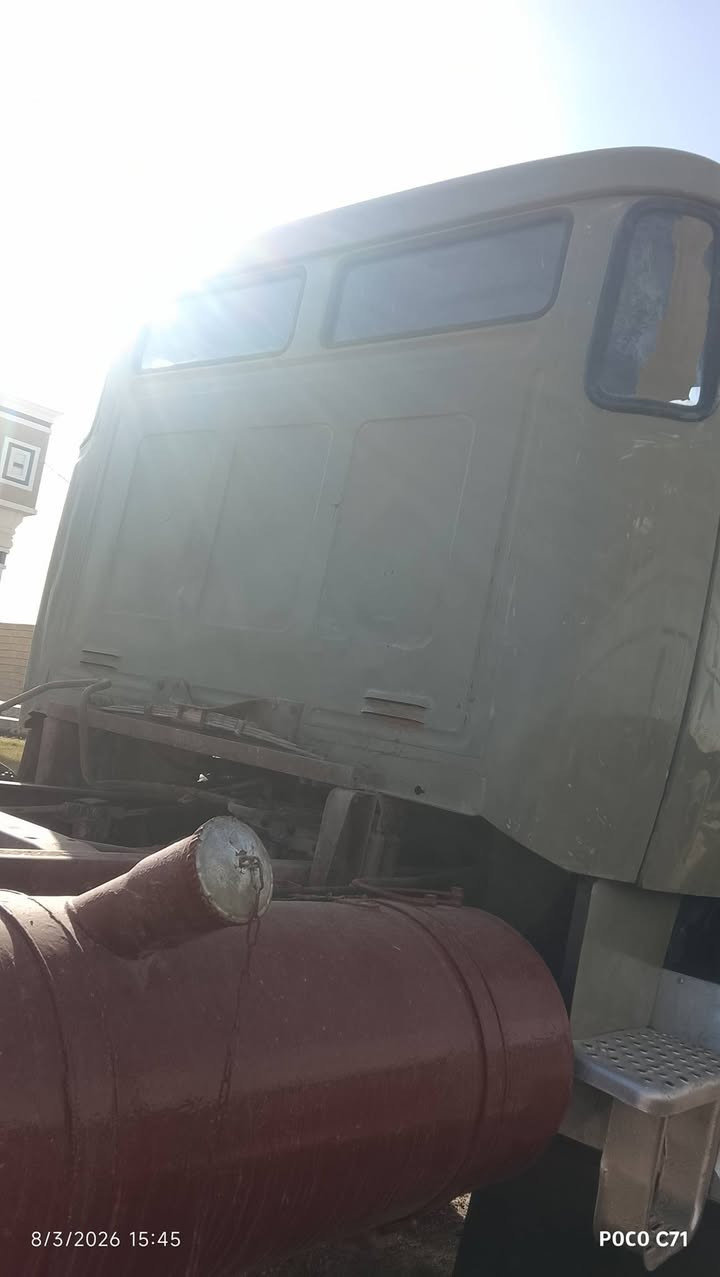 قجم لبيع موديل 80بدون صبغ مكان الرمادي سعر 55وبيه مجال الفتسار ***********
