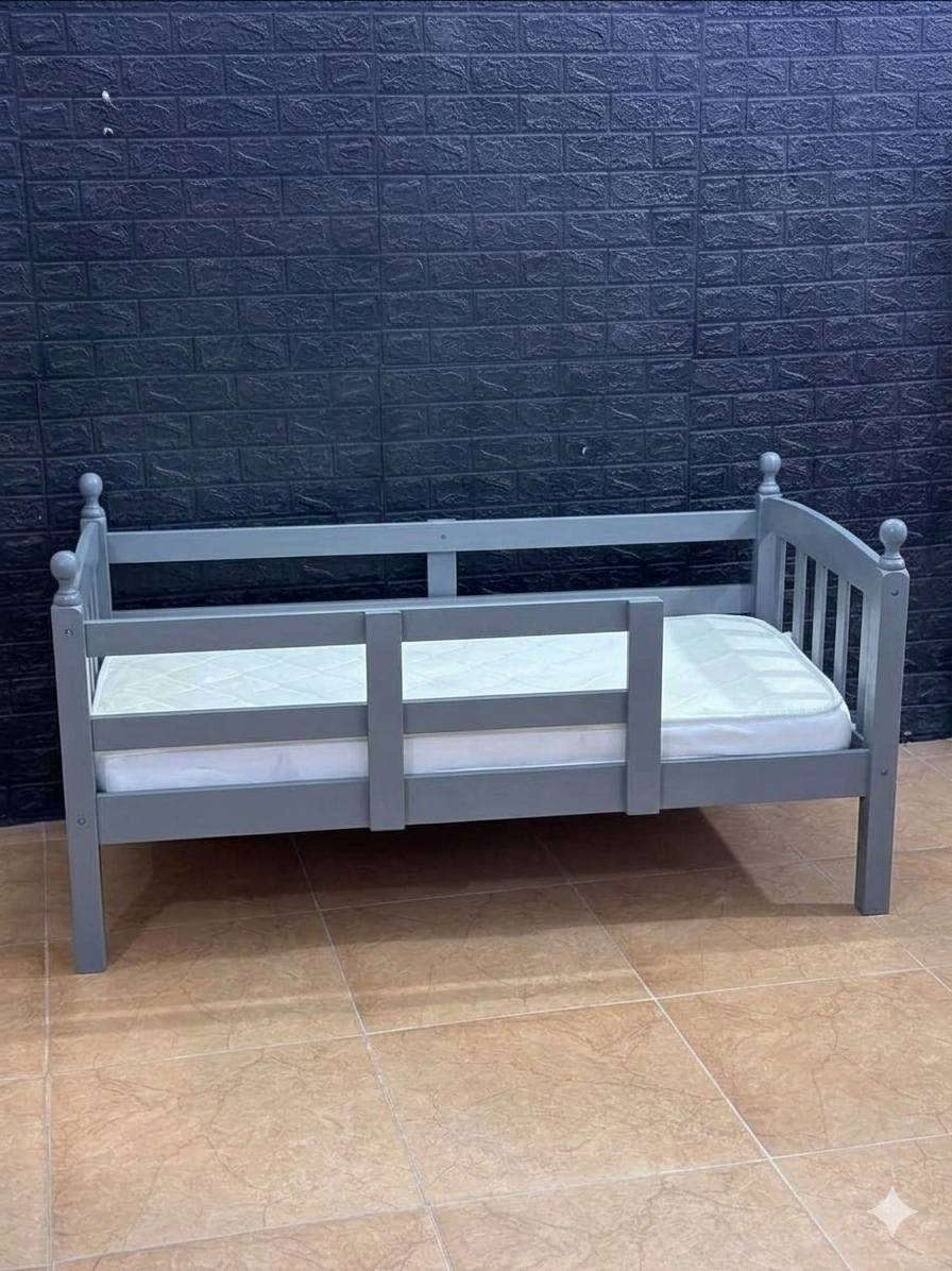 جرباية طفل ديكور كلش حلو، شغل درجة أولى. ❤️😍
سعر مناسب جدًا.   ❤️
تتوفر خدمة توصيل . 🚗💨
***********
للتواصل واتس اب أيضًا. 📱💬
ملاحظة/ كل ما نعرضه شغل معملنا جديد، ما نتعامل بالمستعمل. 👍✅
