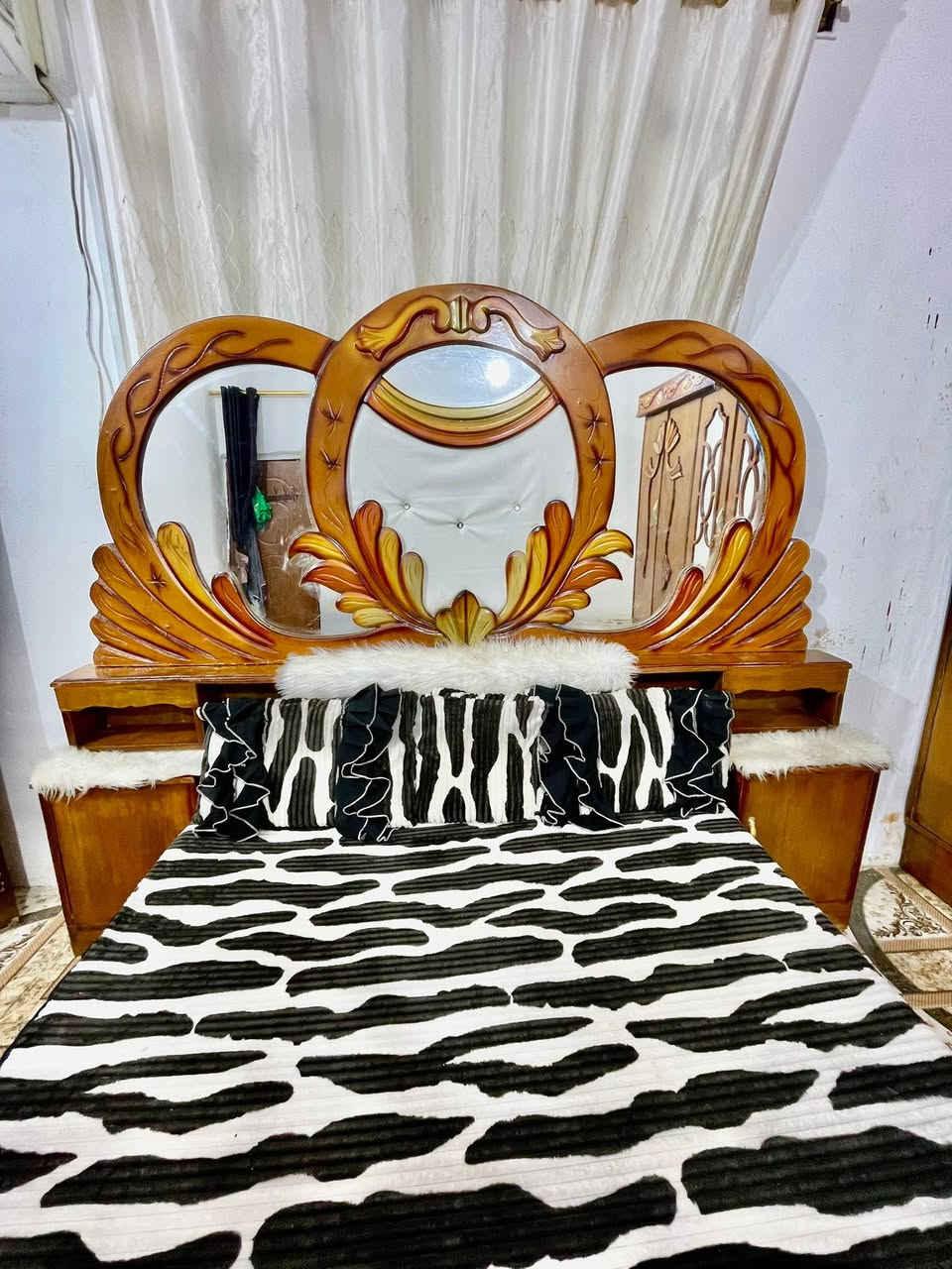 غرفه عراقيه البيع سعر 500 وبيه مجال عنوان زبير   رجا مو شراي لايتصل ***********
