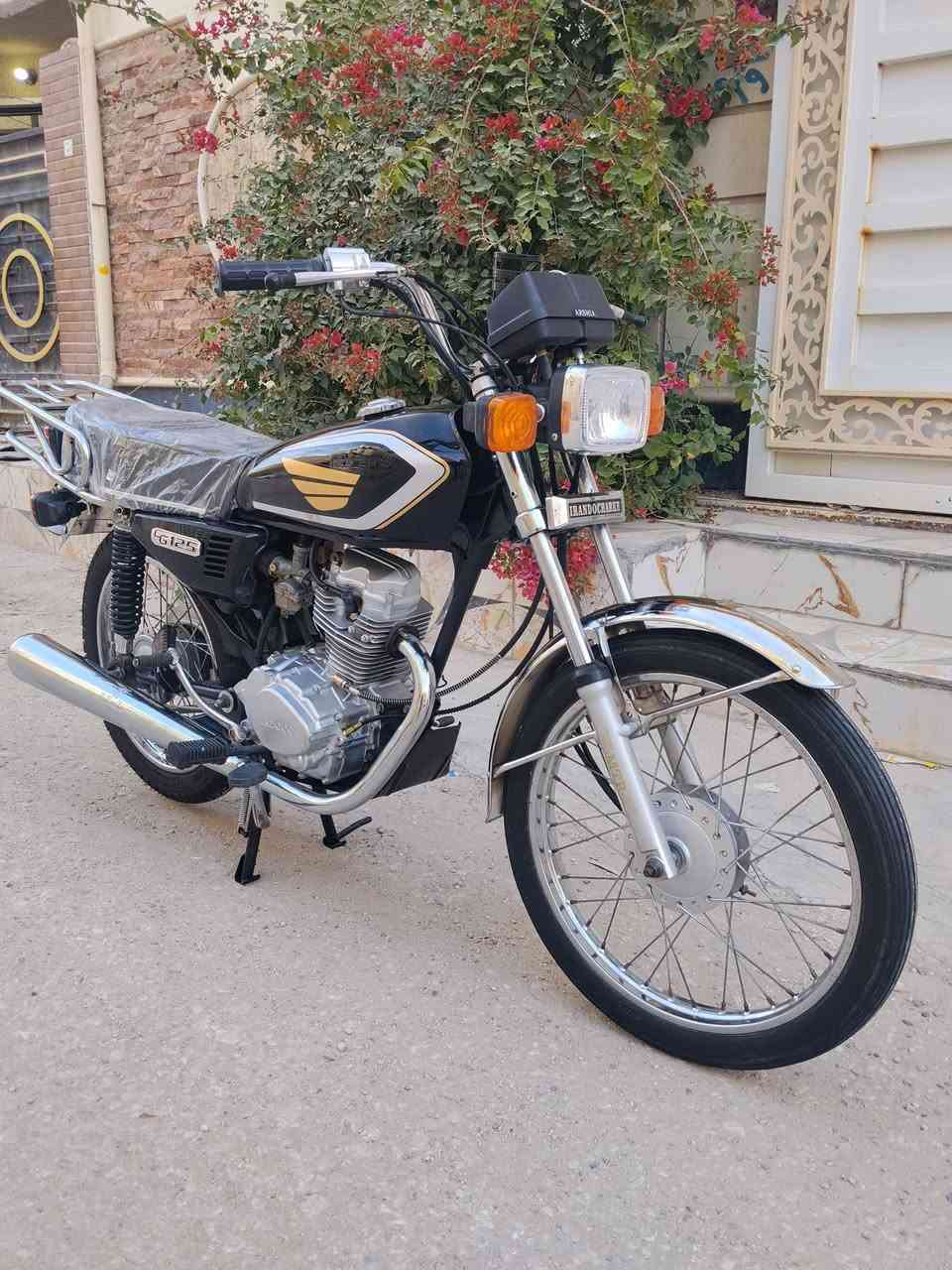 سلام عليكم للبيع ارشا اوراق اصولي مداور مكتب حسين تعمير شاصي ٢٠١٥ محرك ليفان ٢٠١٨ غراض ٢٠٢٦ كهربائيّة شغاله دراجه نضيفه عنوان كربلاء حي العباس الشراي ع رقم ***********
