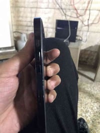 14برو ماكس لون اسود جهاز لوك جديد شوفت لعين جهاز بس مبدل بورد يعني مال...