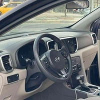 للبيع سبورتج 2017 رقم بغداد باسمي   سيارة ماشية 55الف لون اسود بي شذره...