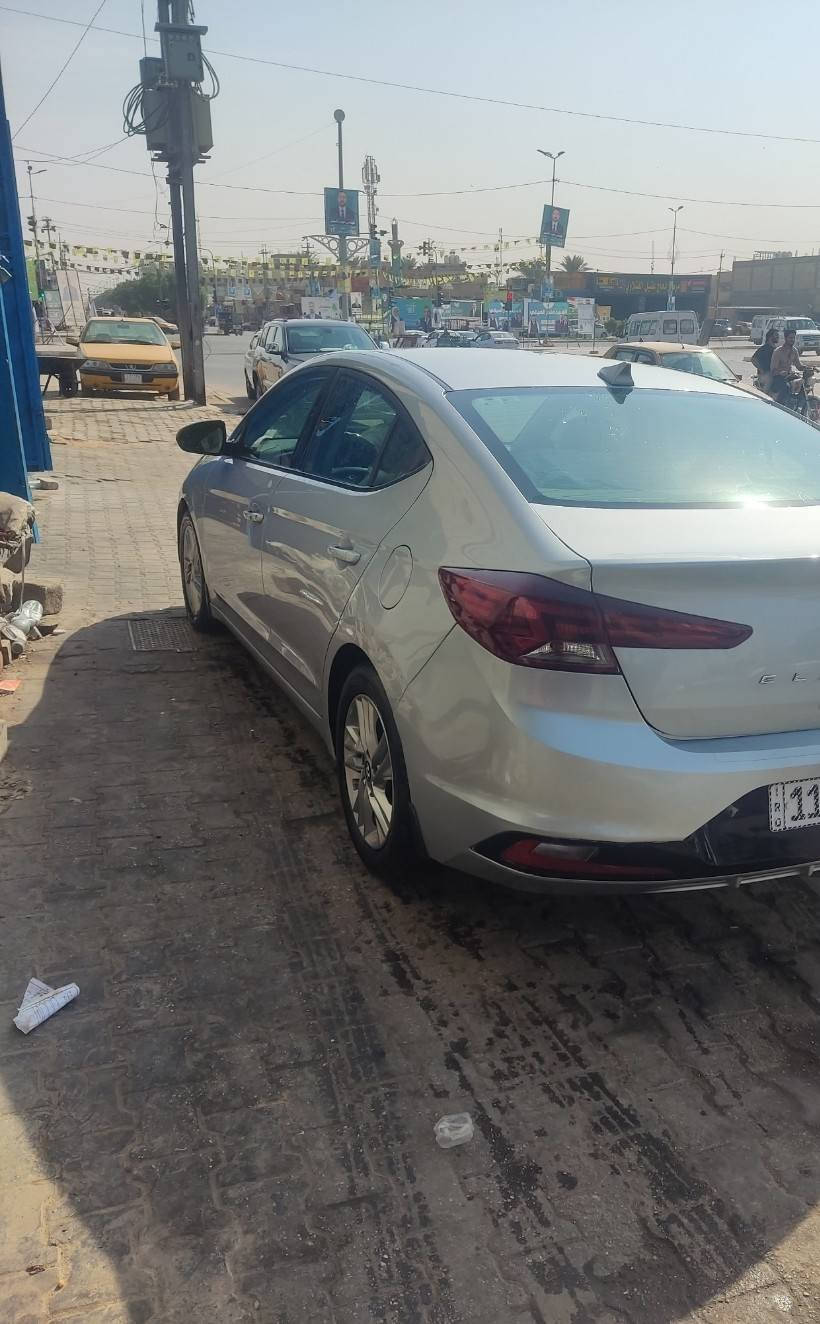 سياره وارد امريكي 2020 السعر 144 ماشيه 30 الحادث ضد البنيد ونفس معمر كفاله عامه سيارهف السياره فول رقم بغداد السياره فول واحد على واحدتتواجد بكربلاء ***********
