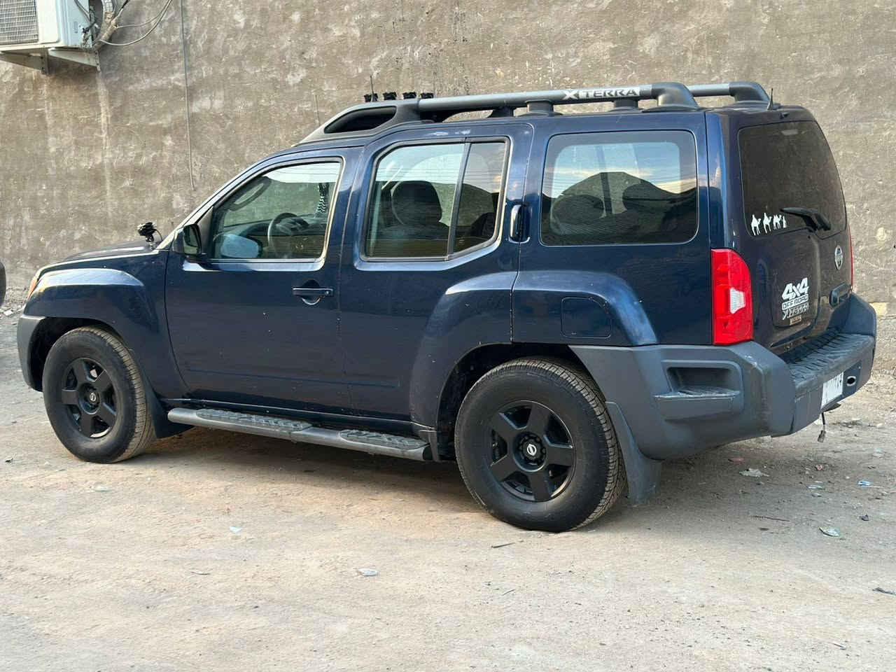 نيسان اكسترا رقم بغداد سعره ٧٥ وبيه مجال قليل ***********
