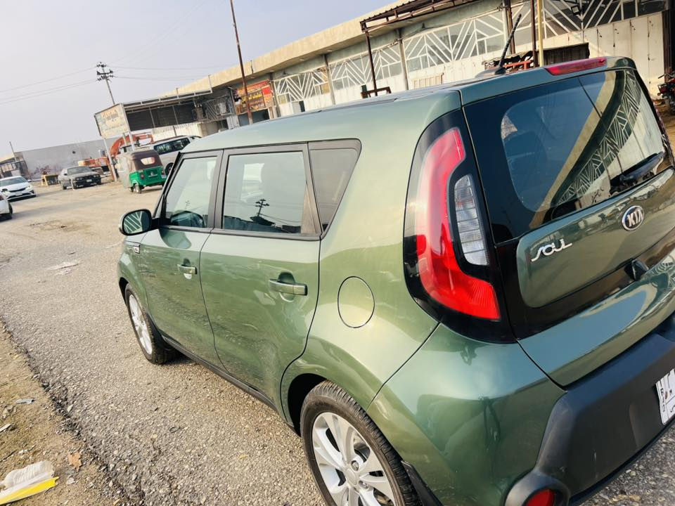كيا صول2014
محرك 2.0
بيها رشات صبغ اثر جراد وموجود ڤديو قبل الصبغ
السيارة بدون تبديل كلها ليبل واحد
مكانها واسط النعمانية 
السعر ب105 بيها مجال بسيط جداً
***********
