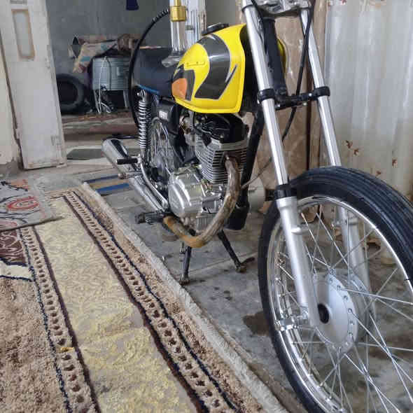 سلام عليكم دراجه للبيع مكاني ديوانية 
سعر 600 وراق ستنساخ   شاصي موديل 2023. وتعمير 25كله  
رقمي ***********
