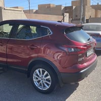 نيسان روج سبورت موديل ٢٠٢١ رقم شمالي ضررها بنيد فقط بدون دواخل وبدون ا...