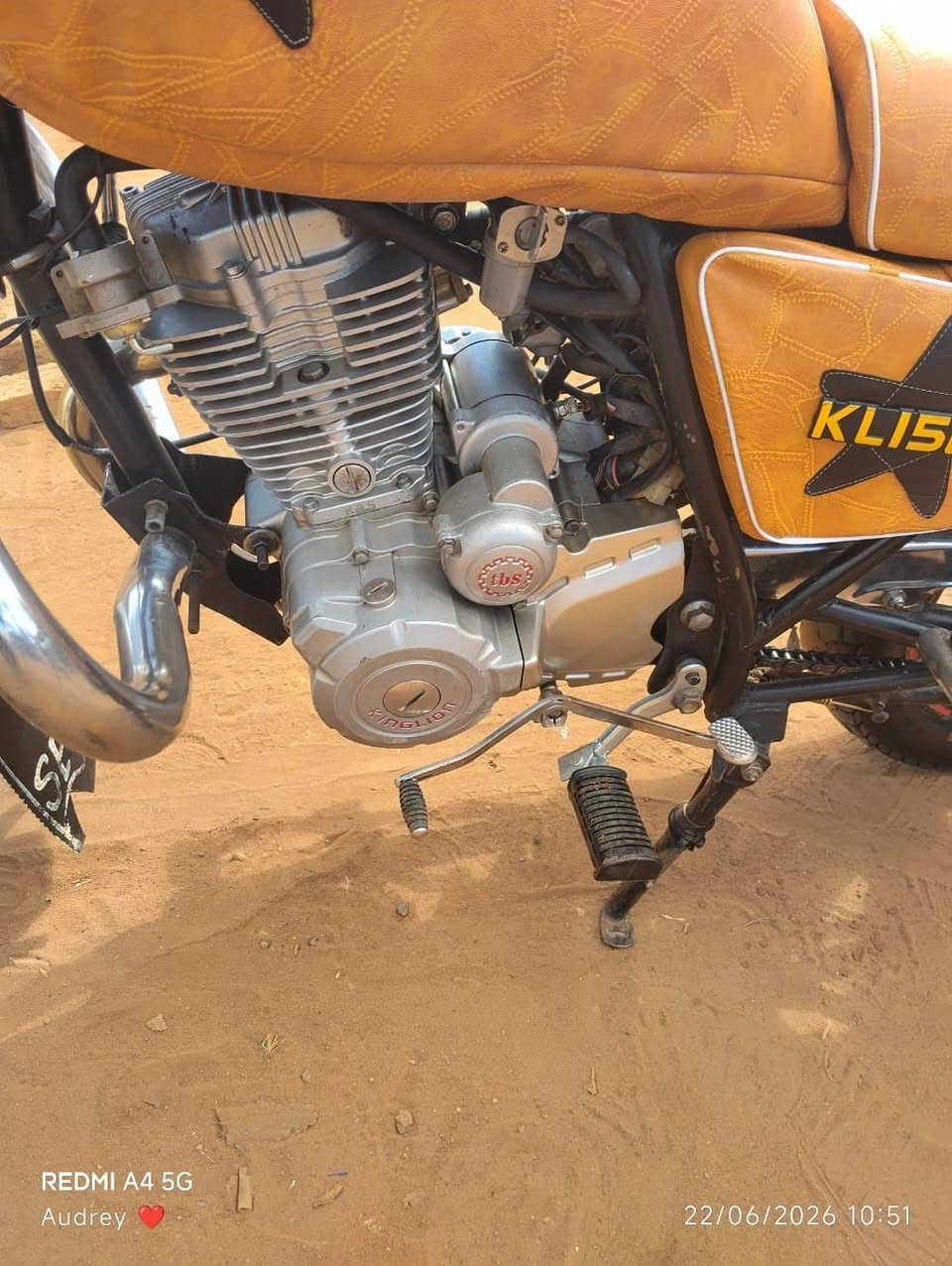 Bwerani muzagure njinga ya yomoto
Kinglion 150-9
Wabwino odalilika
Opanda mvuto
Mapepala alipo
Mtengo mk 1 million
What'sap or kuimba 0981692625 Mzimba, Northern Region


**إذا كنت صاحب هذا الإعلان وتريد حذفه لأي سبب، رجاءا أرسل رسالة إلى الدعم الفني**
