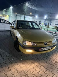 بيجو بارص 2015 سياره نضيفه و حلوه كلشي جاهز بيها سياره بسمي مداوه ثاني...