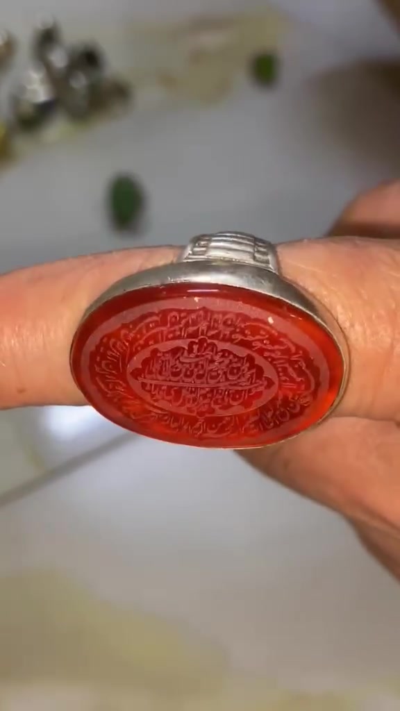 محابس للبيع فضة ٩٢٥ اصلي شلع قلع السعر على الخاثالشراي يجي ويدلل


**إذا كنت صاحب هذا الإعلان وتريد حذفه لأي سبب، رجاءا أرسل رسالة إلى الدعم الفني**