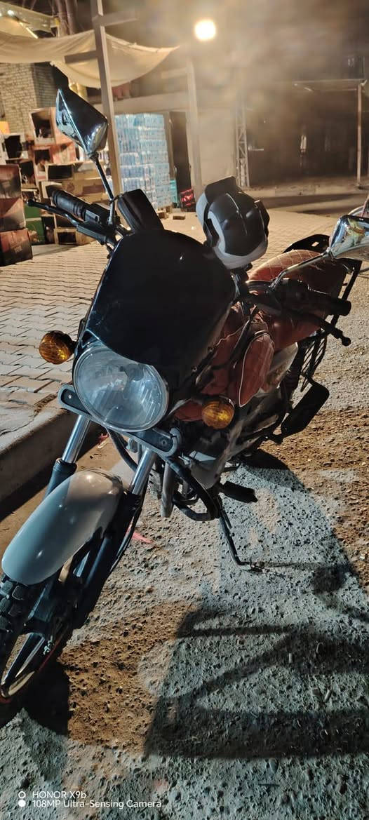 سلام عليكم بوكسر موديل 20 مجفته تجفيت شركه نظافه المحرك 100 تأير امامي جديد وخلفي جديد أوراقها موجوده نكره شلعه ومعدل طيران عارضها مليون 100 وبيها مجال بسيط مكاني بغداد الحسينية


**إذا كنت صاحب هذا الإعلان وتريد حذفه لأي سبب، رجاءا أرسل رسالة إلى الدعم الفني**