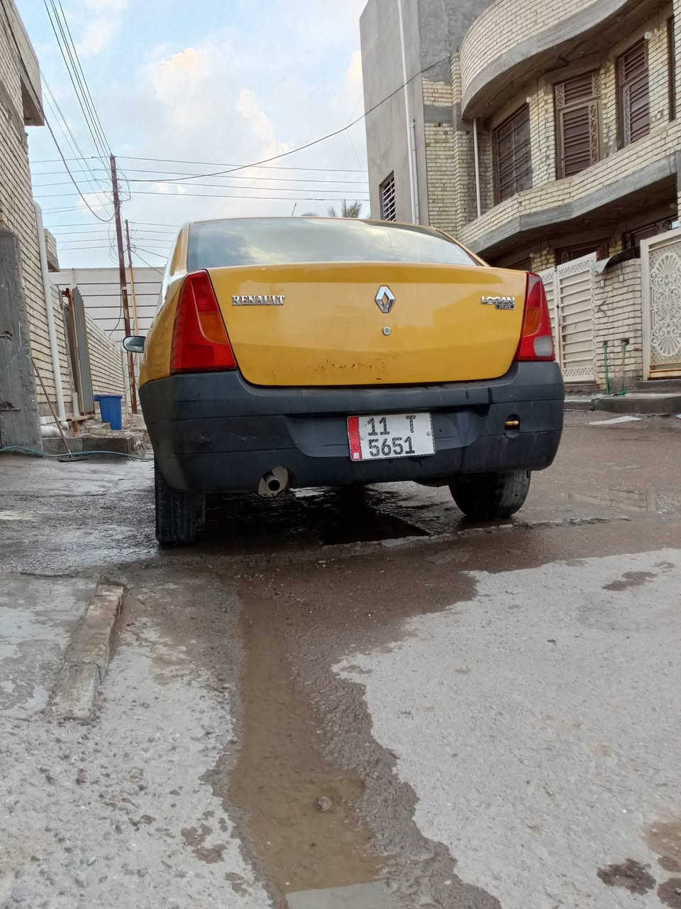 السلام عليكم رينو للبيع مكان بغداد الدوره سعر 30 الاستفسار واتساب ***********
