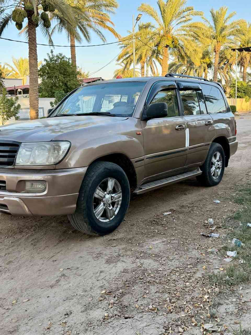 سلام عليكم للبيع لاند كروز موديل 99 رقم بغداد باسمي سنويه وهزه جديده مكينه 8 بانزين كير عادي تبريد شغال سياره جاهزه بدون نقص للاستفسار تواصل على هذا رقم ‭***********‬ حلة, بابل
