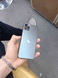 11 ابرو ماكس حيلل نضيف  فقط بطاريه مبدل جديد  ذاكره 256 شاشه ابلاد  في...