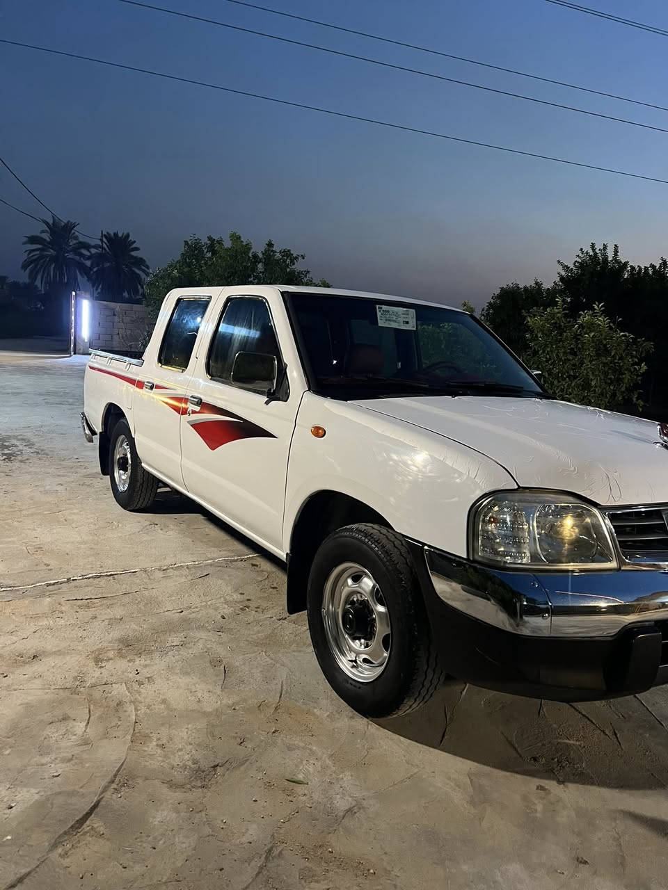 نيسان للبيع موديل 2013 كفاله عامه رقم ميسان تحويل ثاني يوم السياره جديده بمعنى الكلمة مكفوله كير ومحرك واكسن وشوصي تبريد تدفئة السياره جاهزه السعر 135 وبيهه مجال مكاني بابل مشروع المسيب 
*********** السيد يوسف المعموري
