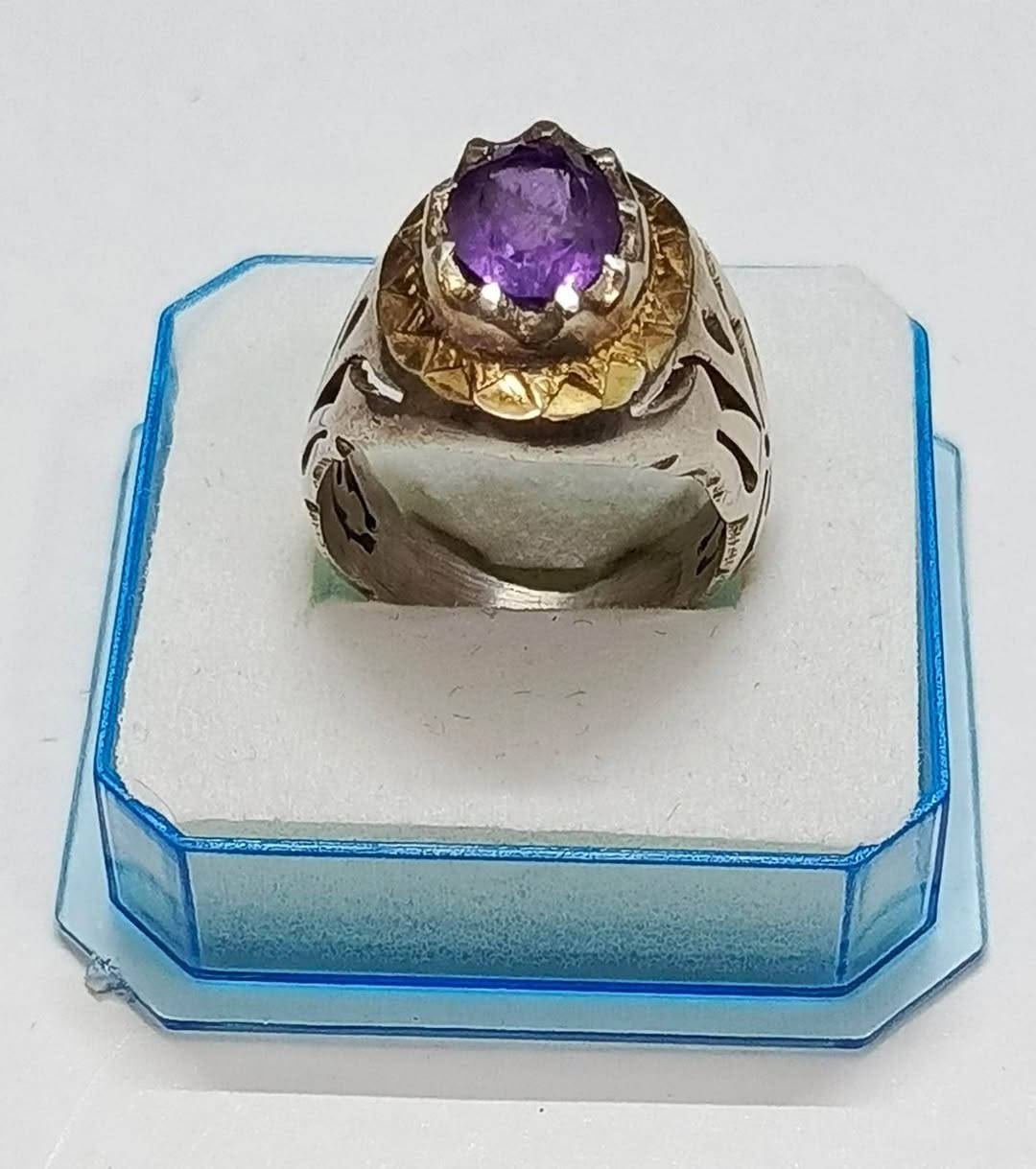 خاتم جمشت الطبيعي فضه925 صياغه يدويه القياس21 السعر65 الف 
توصيل جميع المحافظات 5الف
*********** بغداد, العراق
