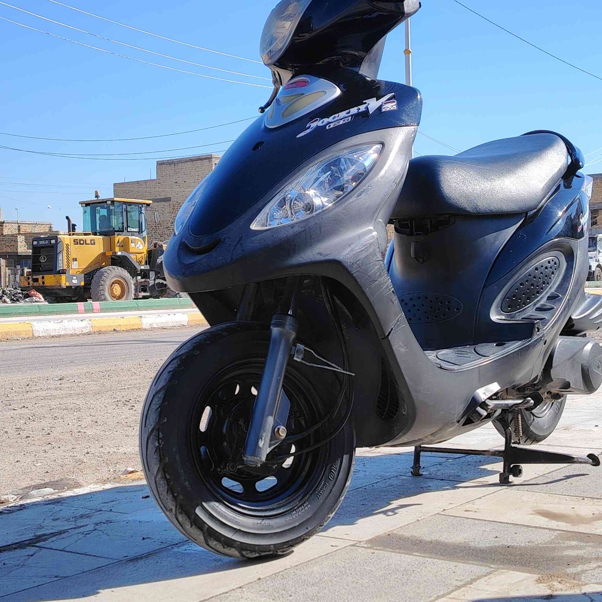 السلام عليكم كامكو متوازي ع بيعتها مكانها رفاعي سعرها 700رقم *********** او خاص
