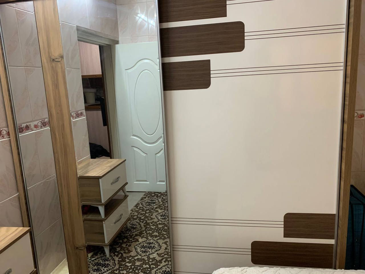 ٣٠٠هەزار و مەعامەلە. 
***********
