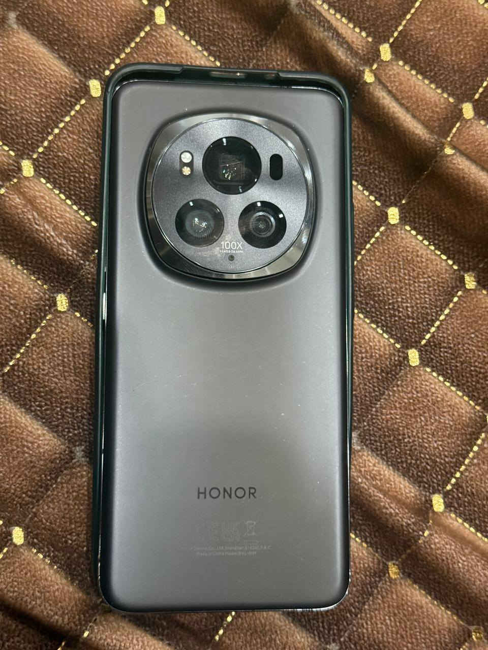 سلام عليكم للبيع هونر ماجك6برو تفاصيله بل صور وبيه هاي الفطور الجهاز يخبل يشغل120فريم بل العاب السعر450الفف
مكاني بغداد مدينة الصدر *********** توصيل ماكو
