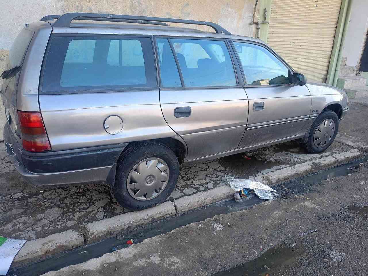 السلام عليكم استره للبيع مديل 95 رقم نينوى اجنبي اني الشرعي كباون بنزين موجود كير ومحرم شرط مال كصه طخم تير جديد تخم امامي خلفي جديد حجم 18 صبغ دواير ودسات وباب الخف النفر مطوز دبل يربك شرط التحويل السعر 42 وبيها مجال بصيط مكان السياره موصل جانب اليسر كراج الشمال غي متواجد على الفيس هذا رقمي ***********
***********
