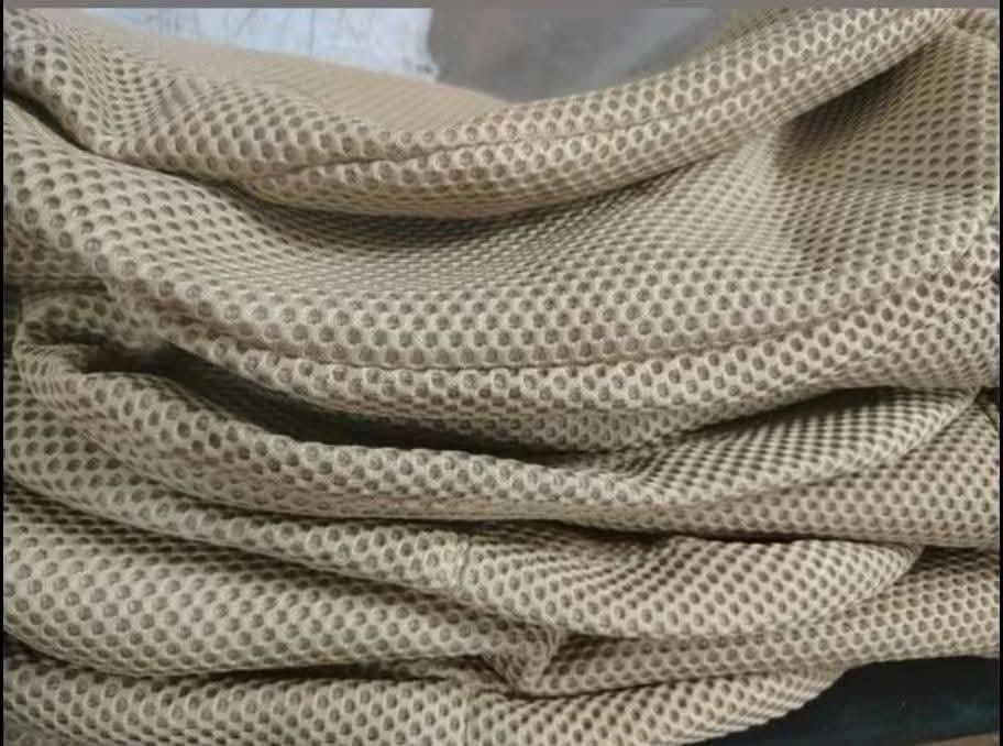 خامات نيسان يورفان 
ودرج داخلي مال نيسان عاليه
***********
