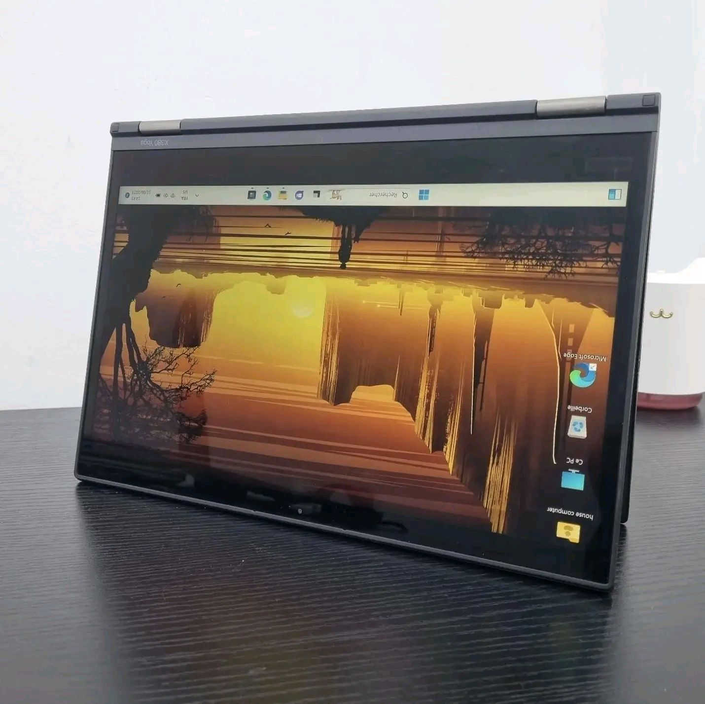 لابتوب Lenovo yoga x390 لمس قلاب 
المعالج core i5 الجيل الثامن
رام 8 كيكا DDR4
الهارد 256 كيكا SSD
كرت الشاشه Intel Uhd 630 حجم 4 كيكا
الشاشه حجم 13.5 انج ضد التوهج دقة fhd 1920x1080 نوع ips لمس قلاب 360 درجة مع القلم الاصلي للجهاز 
باتري ليثيوم 6 خلايا  شحن سريع 65 واط والباطرية ممتازة وشاحن تايب سي 
كامره دقة hd تحتوي قفل فتح وغلق الكامرة 
بصمة اصبع نضام حماية 
 منفذ تايب سي و رام  وhdmi وباقي المنافذ   الحاسبه كلش نضيفه وحلوه
السعر 350 الف النجف, العراق


**إذا كنت صاحب هذا الإعلان وتريد حذفه لأي سبب، رجاءا أرسل رسالة إلى الدعم الفني**