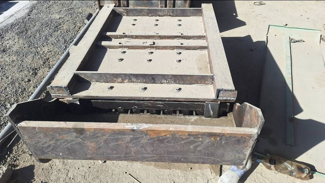 قالب جديد للبيع مال كابسه هاز 15 بلوك 
***********
