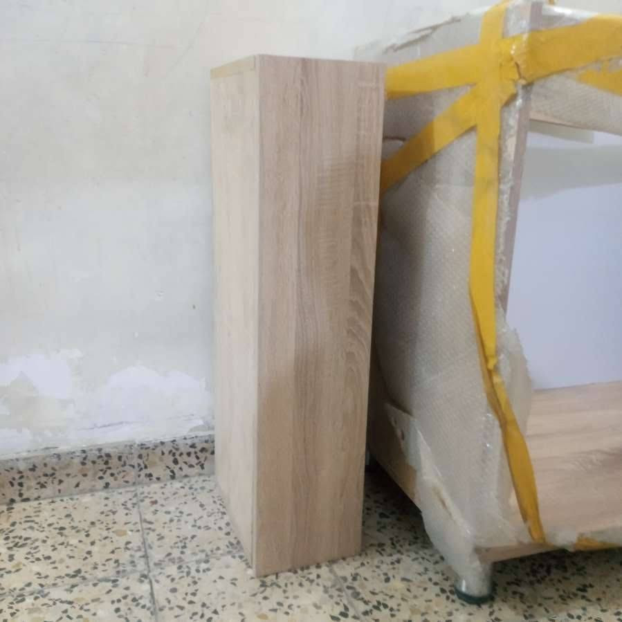 كاونتر وملحق خشب mdf جديد
3 متر والسنك 1 ونص بدون مرمرة
 ب 150 الف 
 المكان بغداد حي اور 
***********
