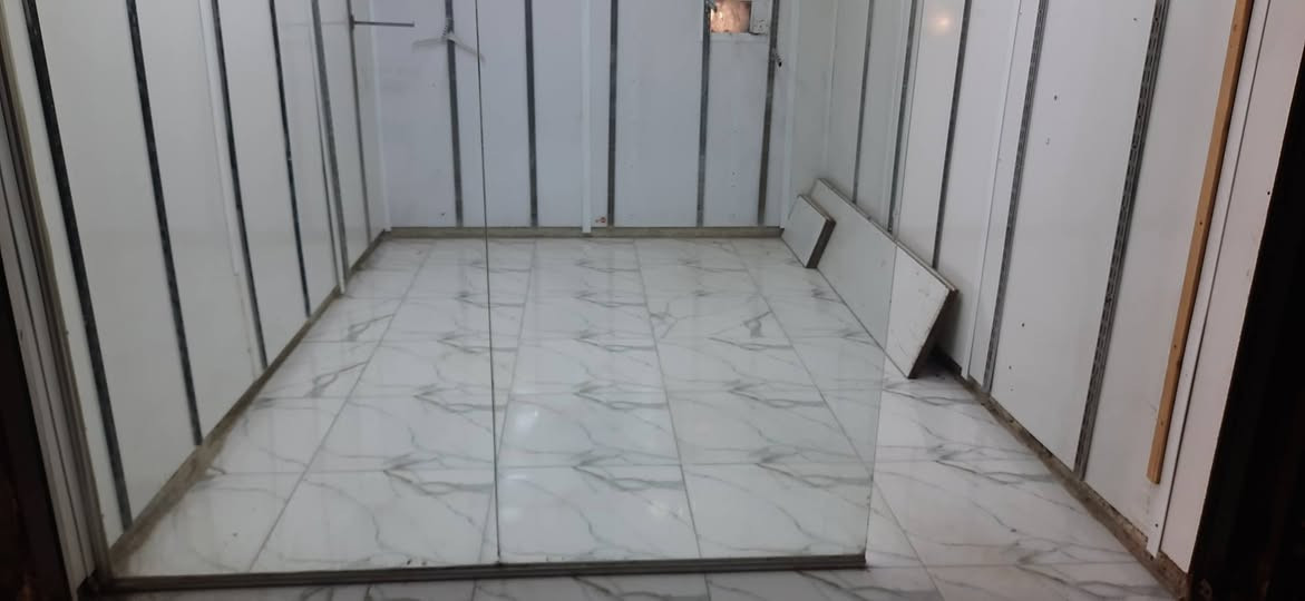 محل للإيجار
في سوق الرضوي قطاع 57
محل اصولي بفرع الكماليات 
للإستفسار ***********
