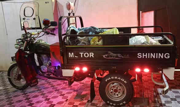 عالية. شغالة من كلشي والصور تتكلم

أي خياس مابيه جدآ نضيفة

مكاني ديالى الخالص السعر مليون و 300

***********

***********
