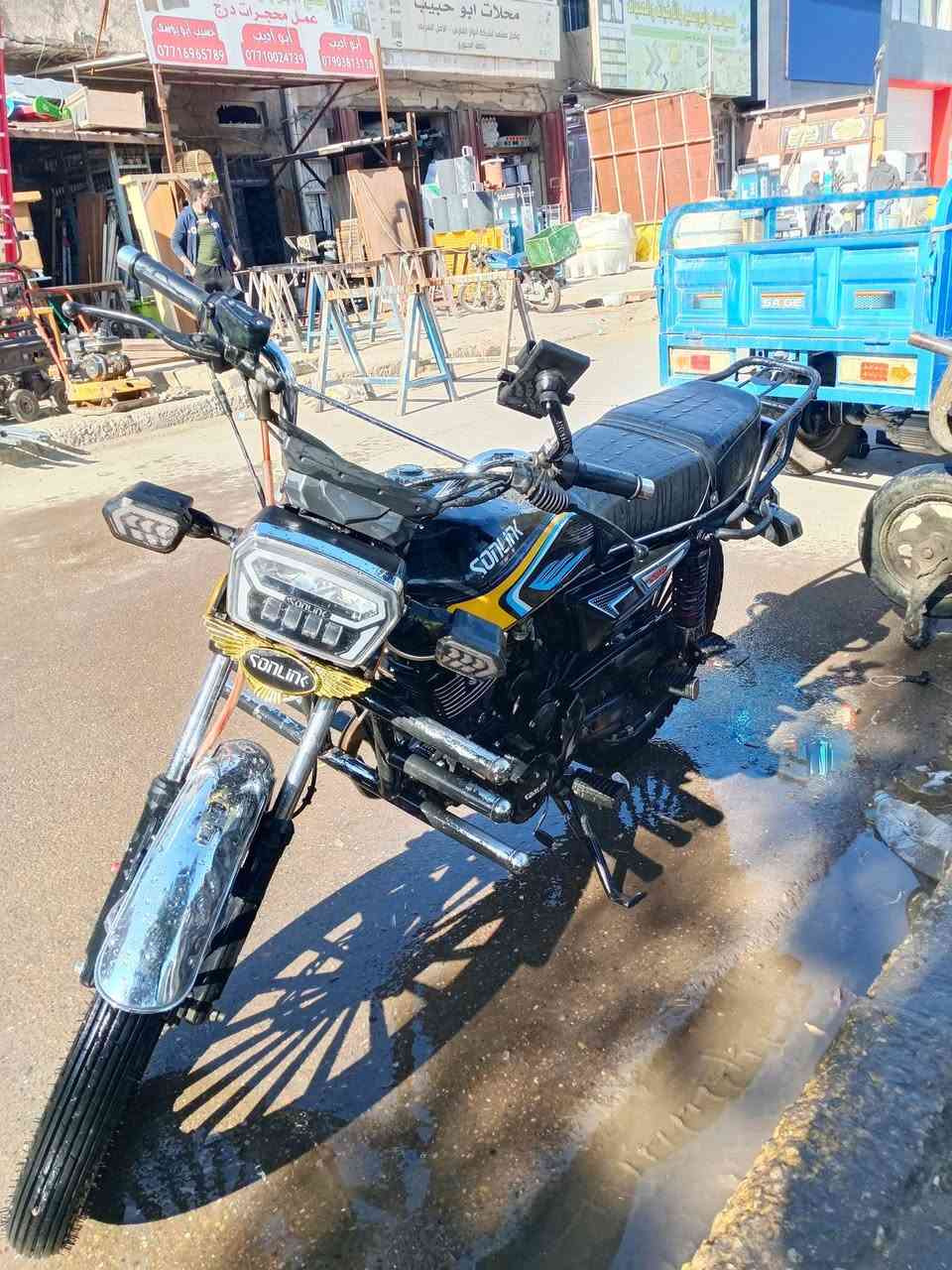 السلام عليكم دراجة للبيع سولنك  2025 5كير دراجه بلاديه أوراق كاملة مكينه بلاديه كاملة اي نقص مابيها بس ستان تعليك نقص سلف هندر شغال سعر 850 رقمي *********** وبي واتساب مكاني بغداد الشعلة
