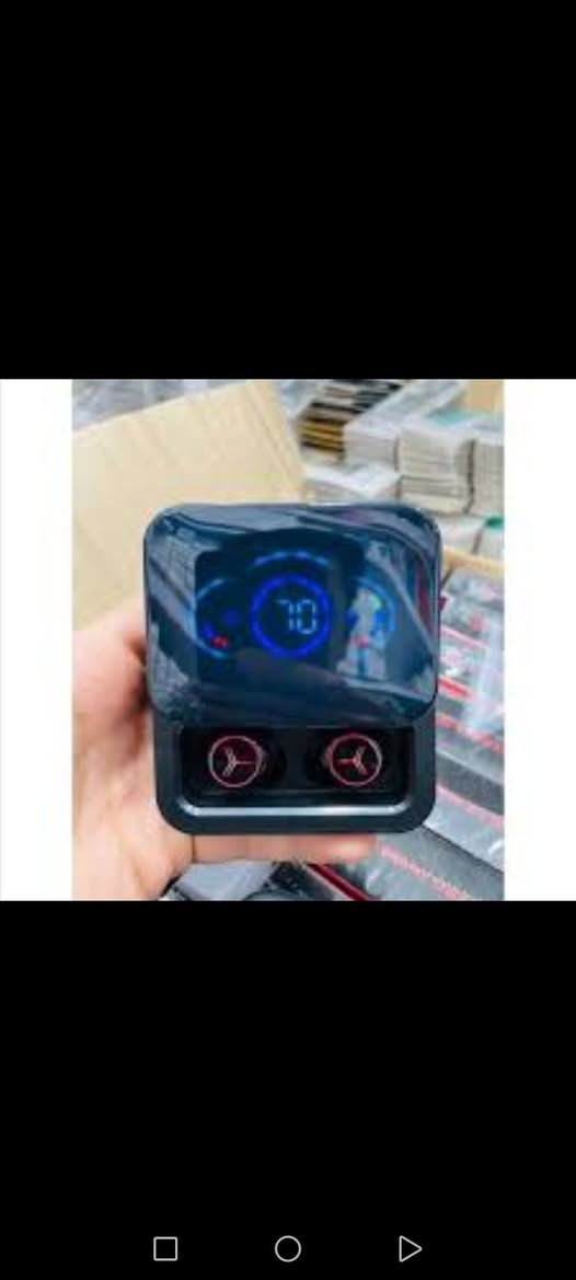 بور شحن وسماعات بجهاز واحد
باور شحن على شكل بصمه
موجود توصيل


**إذا كنت صاحب هذا الإعلان وتريد حذفه لأي سبب، رجاءا أرسل رسالة إلى الدعم الفني**