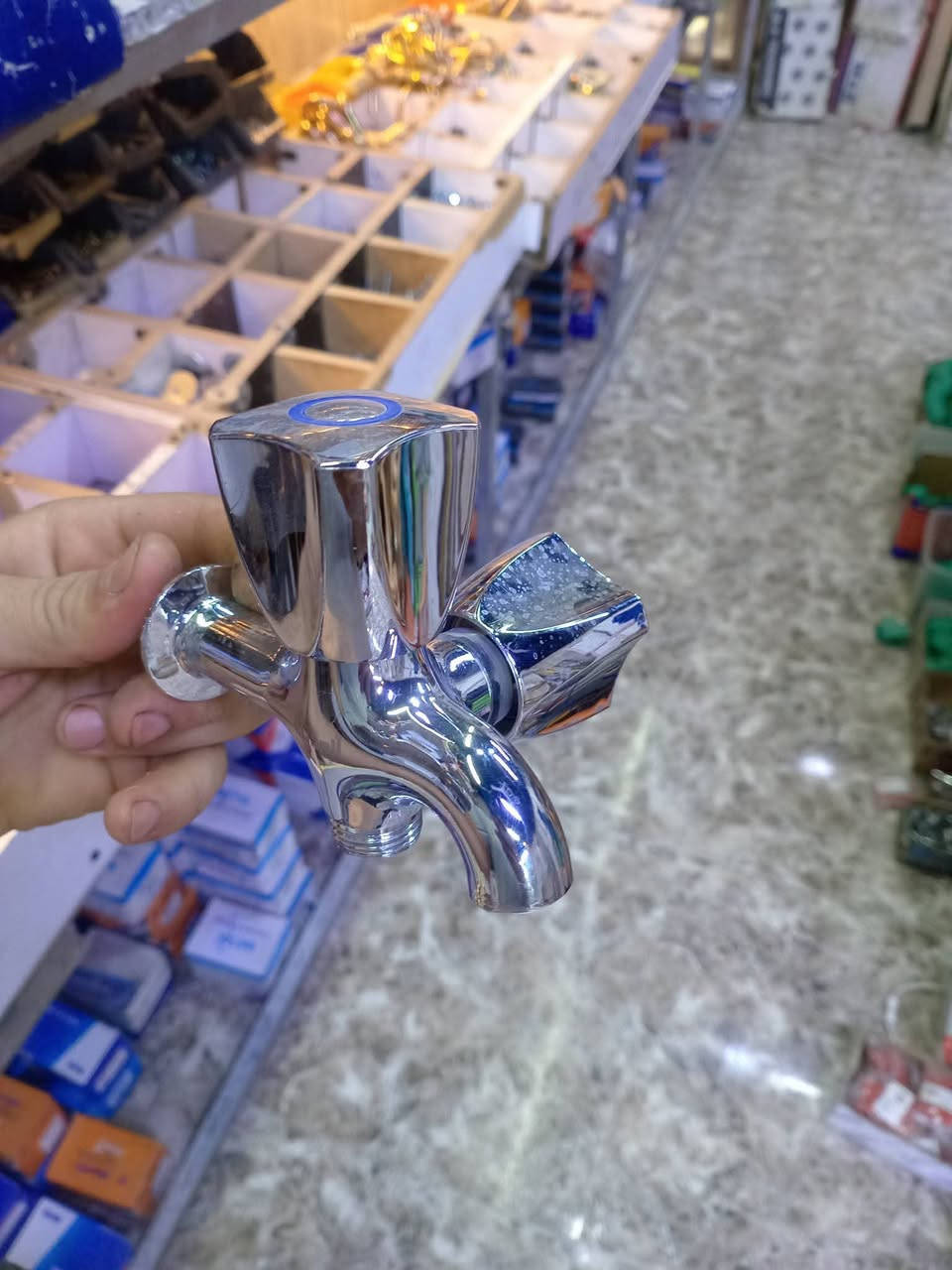 #انشائية توصيل
#ملاحضه يوجد كادر صيانه 

#انشائيه_عامه_جميع_المنتجات
___________________________! 
(#شعار_عملنه_نوفرلك_المواد
                               #_الاصليه_الخاصه_بسمايه
(كل مايخص بسمايه موجود) 
العنوان :_ بسمايه الشارع العام 
لسنا الوحيدون لاكننا الافضل💯فقط اطلب الحاجه المحتاجه 
للأستفسار أكثر اتصل او واتساب

‭0777 686 7643‬

متوفر توصيل 🛵
