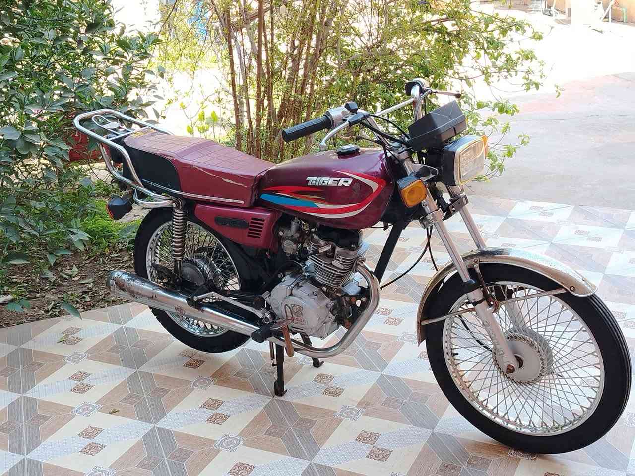 السلام عليكم
تايكر موديل  20 دراجة كفاله عامه محرك خير من الله وراق كامله عنوان ديالى كنعان باقي التفاصيل خاص او تصال على***********⁩
