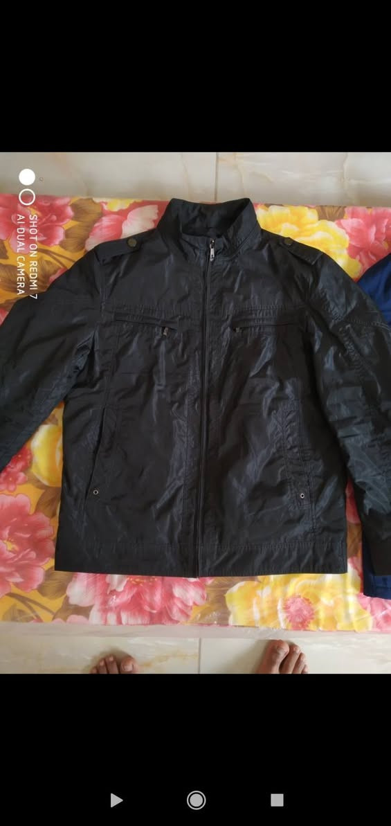 سلام عليكم
قماصل باله ماركه جدد دزاين يخبل بيهن اربع جيوب وزناجيل كلش حلوات بالحقيقة  احلى من الصور  لان الكامره مو واضحه ناصرية مركز


**إذا كنت صاحب هذا الإعلان وتريد حذفه لأي سبب، رجاءا أرسل رسالة إلى الدعم الفني**