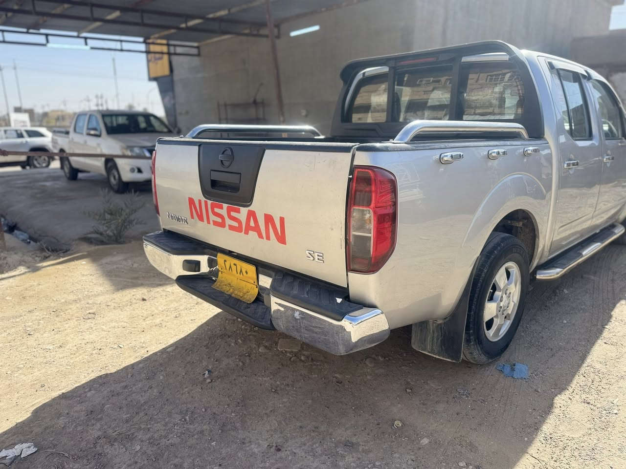 نيفاره 2008
محرك بلادي شرط لا صرف ولا بخار
كير عادي شرط 
صدر خلفي امامي جديد 
تخم تاير جديد 
خمسه ويل كب 
اشاير بل مري 
هزه وبراد جدد قبل شهر سويتها 
السياره خير من الله تريد بس خيال 
***********
