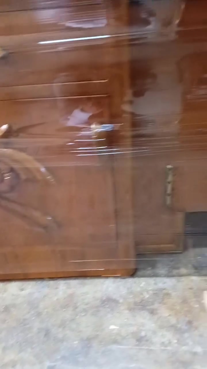 غرفة ٦ابواب ملحق فصال ثقيل نظافه فول مكان موصل باب الجديد مجاور نادي الفتوه الرياضي محلات عمر رمزي للاستفسار
***********
***********
