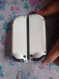 جوستك نينتندو سويش بهذا الشكل السعر 30 معه التوصيل شغاله بدون درفت 078...