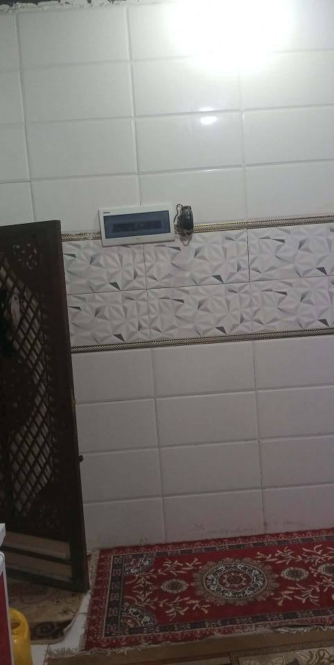 بيت للبيع  100 مترغرفة نوم صاله ومطبخ ارضي وجدراي سيراميك عد ابو حجر يم مدرسة اكد عشارع   

اتصال  *********** السماوا, المثنى
