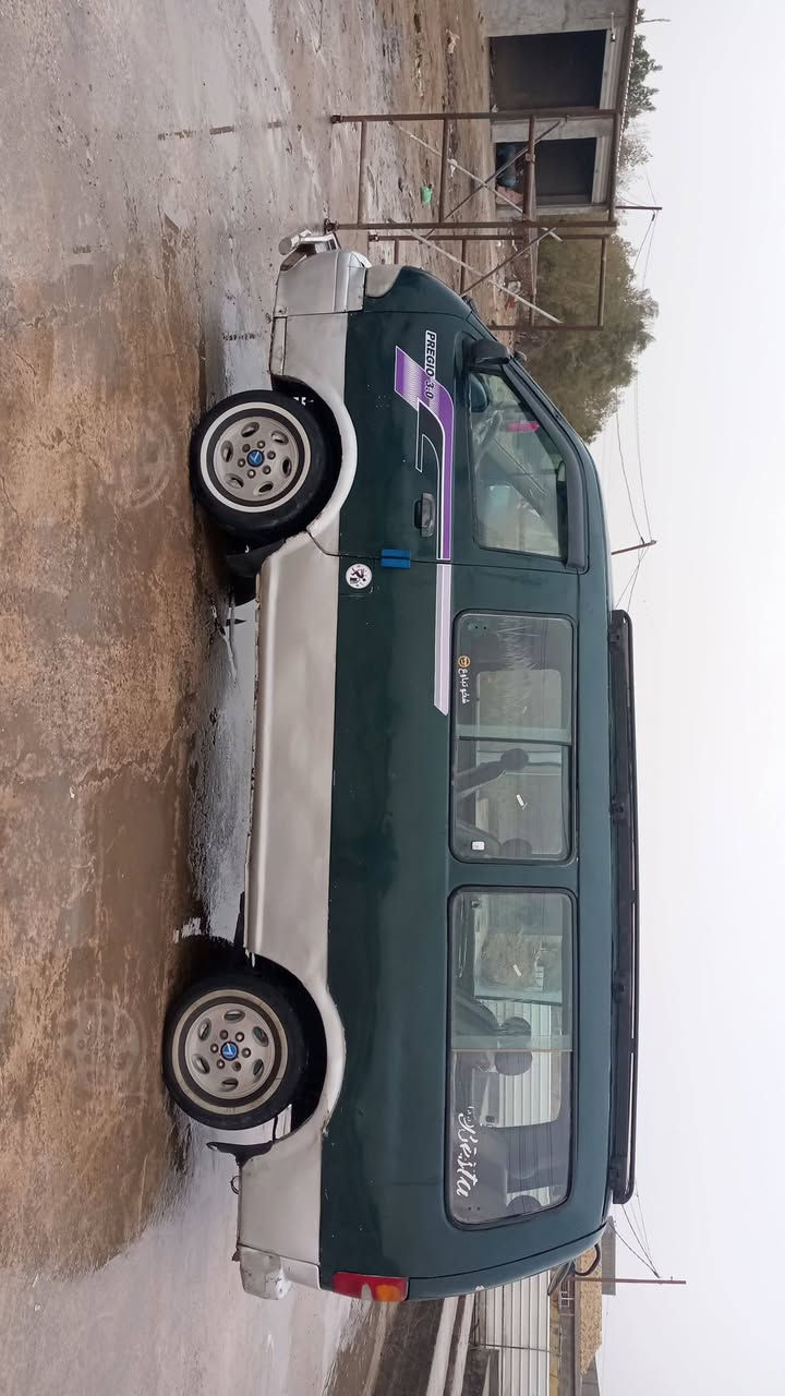 سلام عليكم كيا بريجو للبيع موديل 96 رقم بغداد انكليزي سياره باسمي مكان بابل سعر 55 رقم ***********
