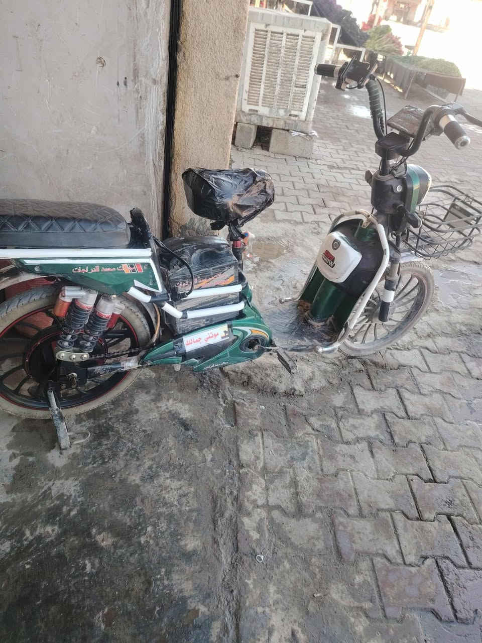 السلام عليكم
يوجد بايسكل شحن للبيع ب ٢٠٠الف للإستفسار الاتصال على رقم ***********
