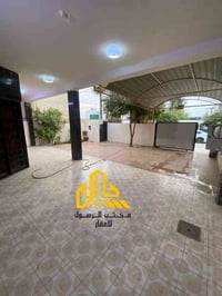 كركوك حي عدن • ٢٥٠م واجه ١٠ • ٣ غرف نوم