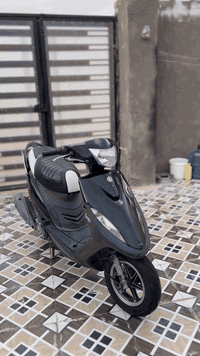 سلام عليكم
دراجه للبيع ما تعرف بتزويد لا تضل تحجي زايد 
دراجه بيه تزويد خارجي فقط ابيع دراجه مزود وذا تريد بدون تزويد هم عادي ابيع 
ءلتزويد:
زنون 
ويل نجمه اصلي 
قطره اصليه
قبق فلاويناصلي 
كشن اربع ولفات اصلي 
دواسات بلاديات 
زوج جلاتين
ماشيه الفين
قبق عمبار 
كاعيه اصليه 
هاذه رقمي ولخاص مفتوح 
***********
