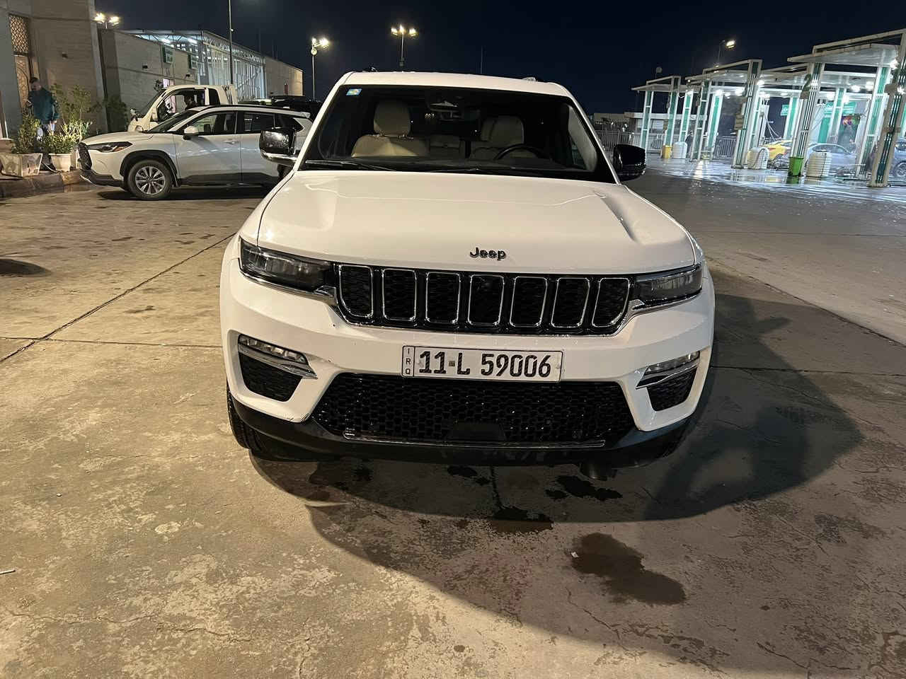 السلام عليكم من رخصة الادمن 
جيب لمتد للبيع او مراوس بكوري 
موديل23 
حادث بنيد وچاملغ جهة الايمن
البنيد مبدل نفس اللون يعني بيها قطعه وحده صبغ
المواصفات
فول عدى السلايت
كامرات عدد 5 محيطيه
شاشه كبيره
بردات بلاديه
حساس امامي خلفي
مرايا تعتيم
كشنات كهرباء تدفئه تبريد
داخل عسلي
رادار تصادم
تحديد مسار
اوتو بارك 
اوتو ستار
مكرك كير حداده بشرط شركه
تخم تاير
بطاريات ايسي ديلكو امريكي جدد
وكو هواي مواصفات مذاكرهن

السعر29 وبيها مجال ان شاءالله 
***********
