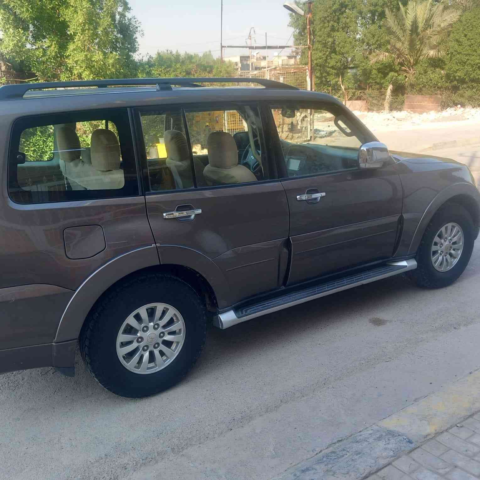 للبيع او مراوس 
باجيرو ٢٠١٠ مكفولة عدا شبر بالجامغ الايمن الامامي المحرك ستندر ٦سلندر ٣٥٠٠ ماشيه ٩٠ الف تدفئة تبريد شغال مري شفط إشارة بالمري السياره بأسمي مكانها بغداد 
*********** بغداد, العراق
