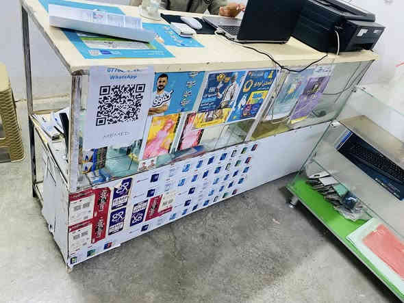 أغراض للبيع بسعر مناسب 
السلام عليكم 
أخوان عندي هذوله الاغراض للبيع بسعر مناسبة 
 رفوف اسواق  و رفت خشبي و بورد
وميز حديد وميز زجاجي  مثل ما موضحة بالصورة 
الملاحضة // الاشياء المذكورة بالصورة بدون الأغراض  

للتواصل مراسلة // ***********
