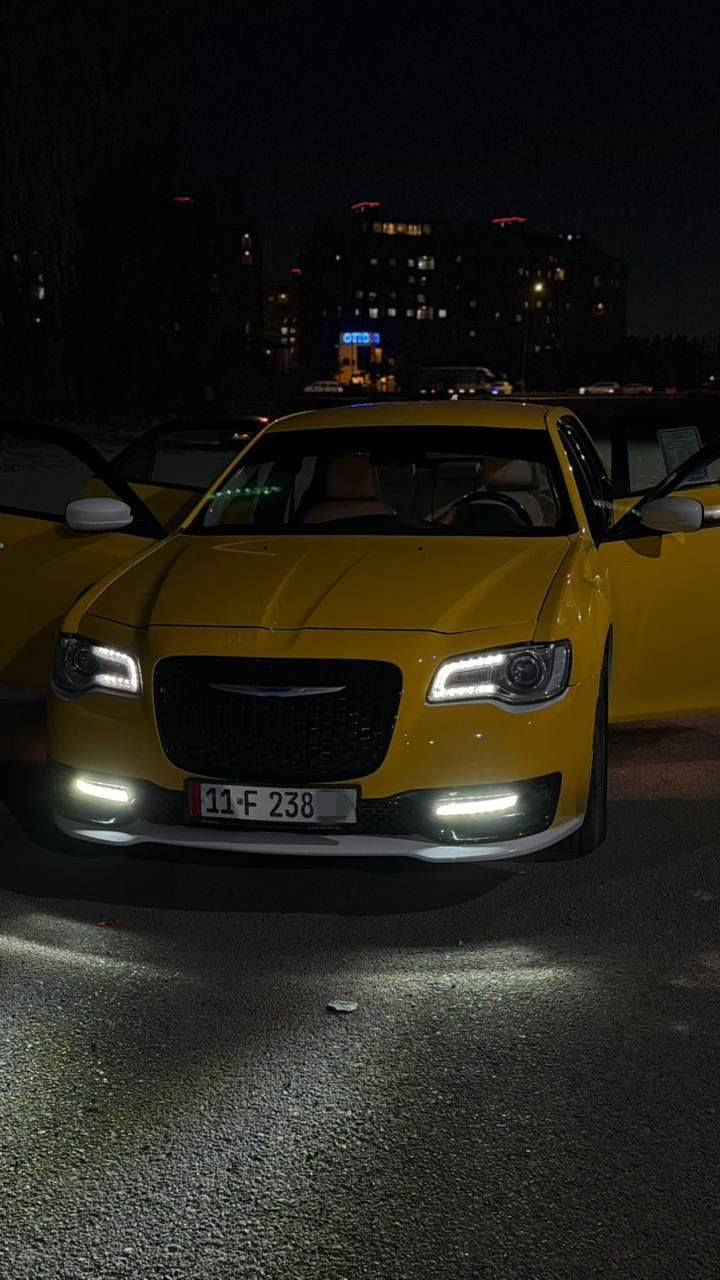 السلام عليكم اوباما 2020 مواصفات تورن رقم بغداد باسمي جاهزه بيه خط بغداد بصره ومصفره هيئه ماشيه ١٤٣ الف ميل حادثه بس شويه بالدعاميه الخلفيه وطاك ارباك البرده الباب  الخلفي حداديه اكسل كله جديد اصل ٢٠٢٠ لا معاليه ولاشي مشدود عليه منظومه غاز ٦٠ لتر وصرفه خير من الله للاستفسار الاتصال على *********** السعر ٢٧٥ $ يعني دفترين وخمسه وسبعين ورقه
