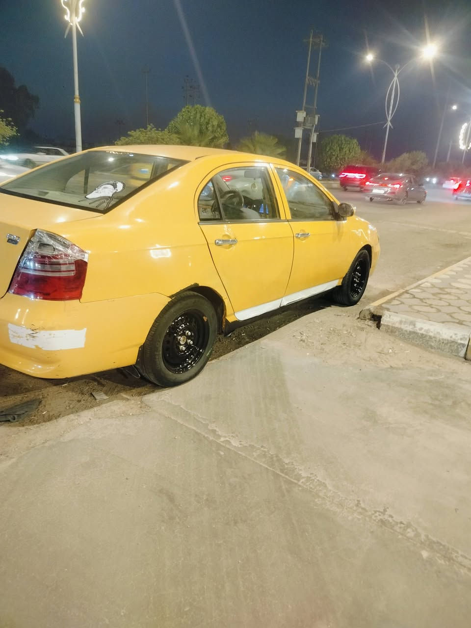سعر 22 عليها 400 الف هيئه ينزل من سعرها يعني يبقن 19 وبيها مجال
يالله سلام عليك ليفان موديل 13 رقم ذي قار 

مكينه وكير كفاله 

كهربائيات عامه شغاله جام اربعه شغال مسجل شاشه 

طخم تايرات جديد 

شباب خاطر ما اطول بل كلام سياره جاهزه من البجم للبجم نقصه فقط تبريد ربط الفان شغال ومشطها تعبان فقط 

بديها كلش حلو ما بيه لا ضربه قويه ولا تبديل ولا صبغ برانكيت حوض مكينه قواعد دبل شحم وسعرها بلاش معروفه اسعارهن 

مكانه ناصريه مركز 

***********
